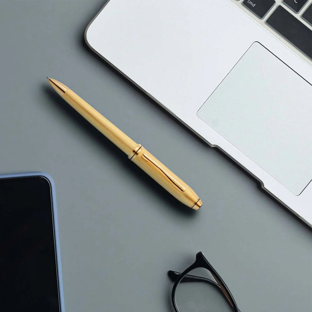 Cross Townsend Polished 23k Gold-plated Engraved Diamond Pattern Ballpoint Pen - Image 2