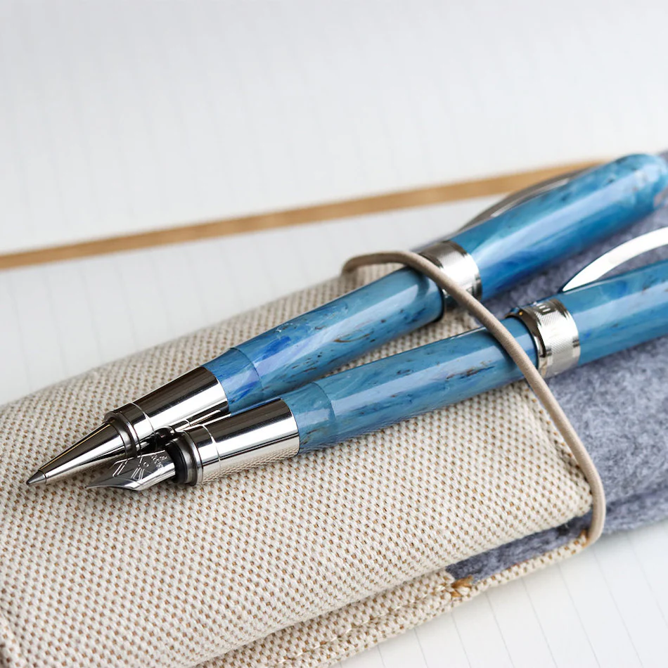 Cult Pens Exclusive Rembrandt Fountain Pen Blue by Visconti - Image 4
