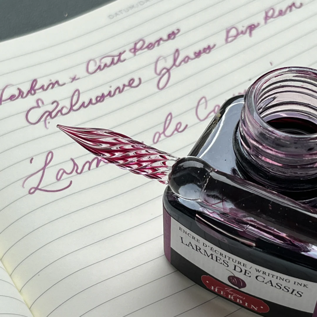 Cult Pens x Jacques Herbin Glass Dip Pen Larme De Cassis - Image 4