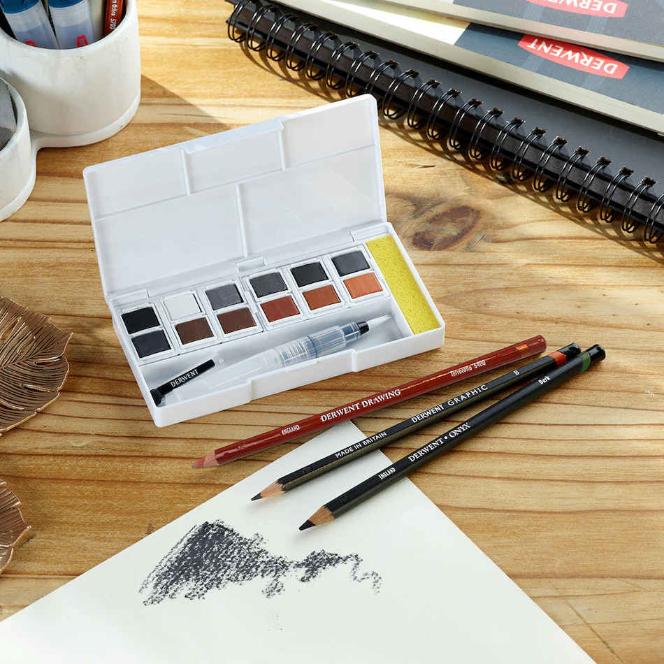 Derwent Shade & Tone Paint Pan Set - Image 2