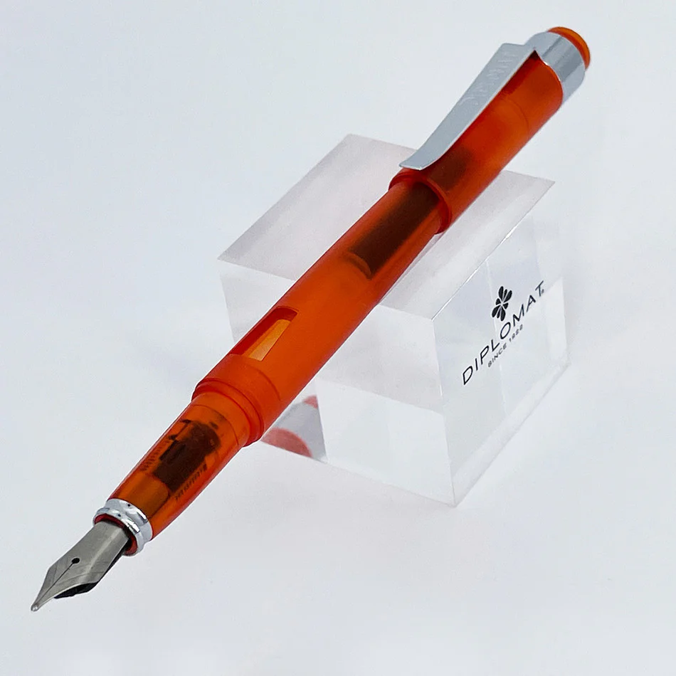 Diplomat Magnum Fountain Pen Demo Orange - Image 2