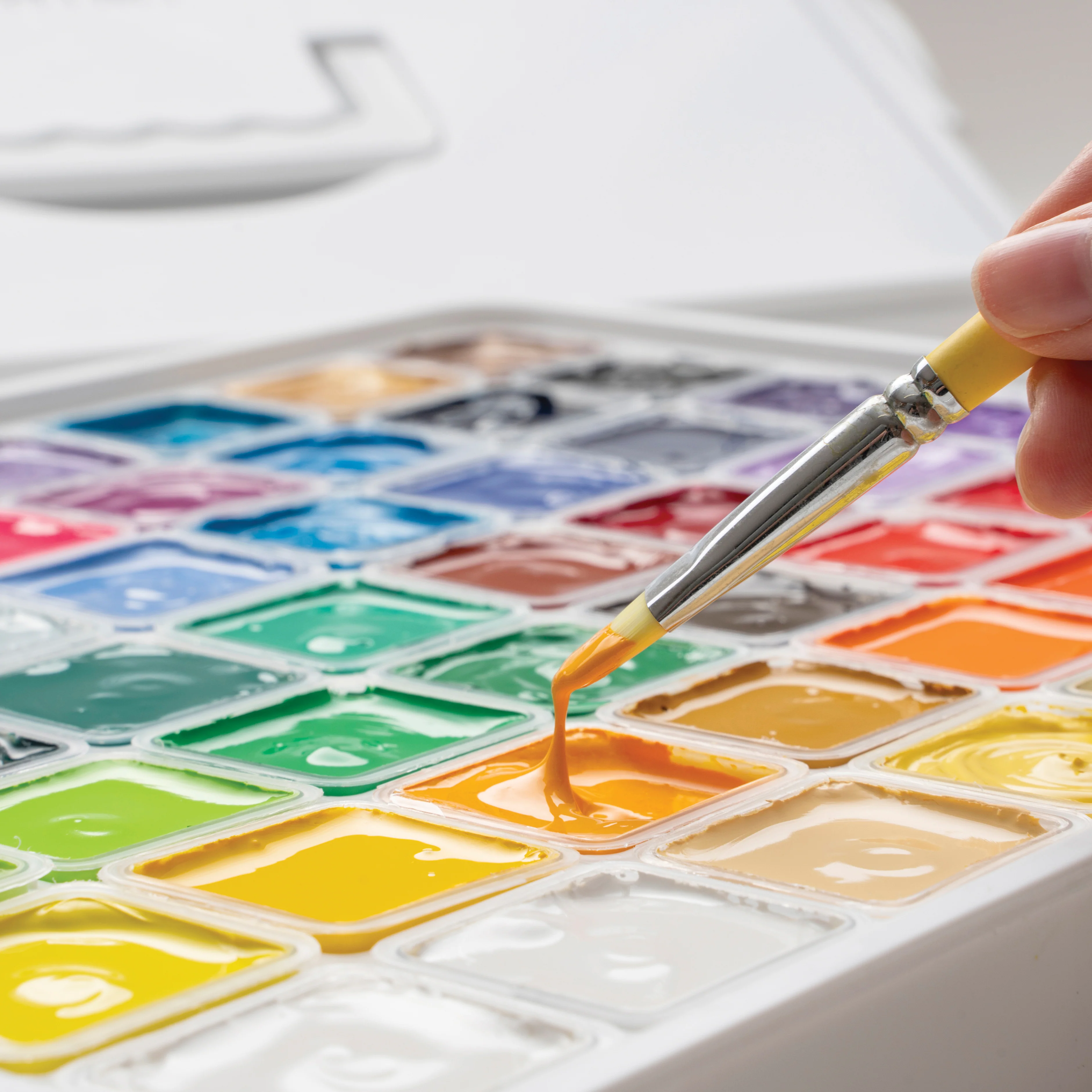 HIMI Jelly Cup Gouache Set of 56 Colours White Case - Image 4