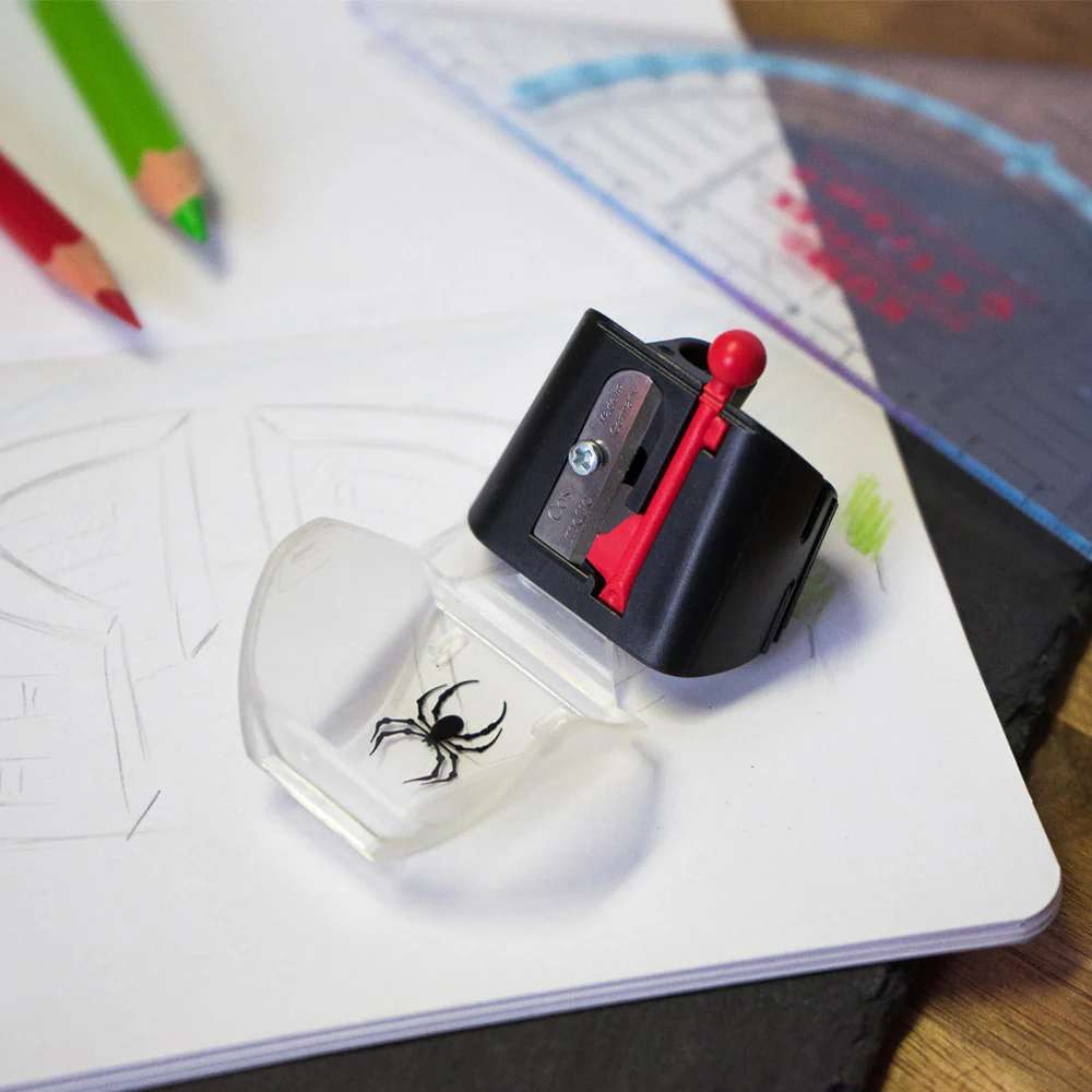 KUM Black Widow Round-Point Sharpener - Image 2