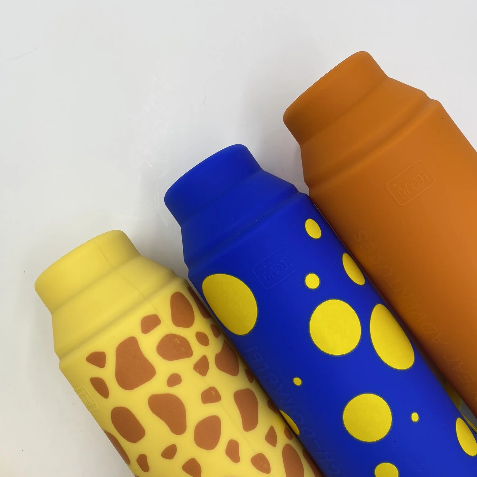 Legami Kawaii 2-in-1 Soft Silicone Pencil Case Giraffe - Image 4