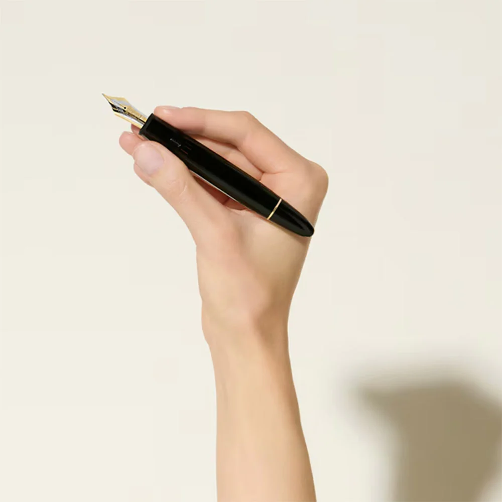 Montblanc Meisterstuck 149 Fountain Pen Gold Trim - Image 2