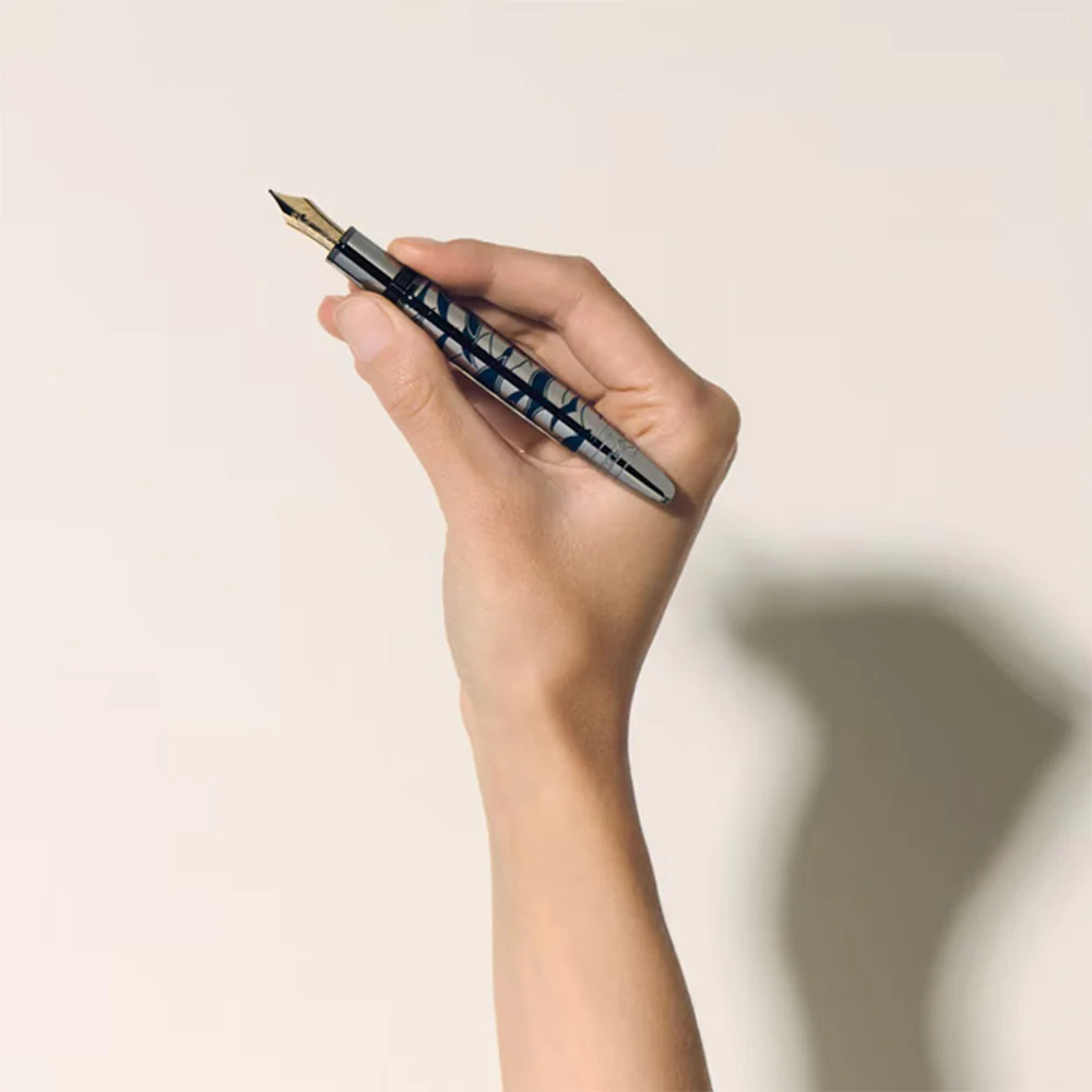 Montblanc Meisterstück Around the World in 80 Days Solitaire LeGrand Fountain Pen - Image 2