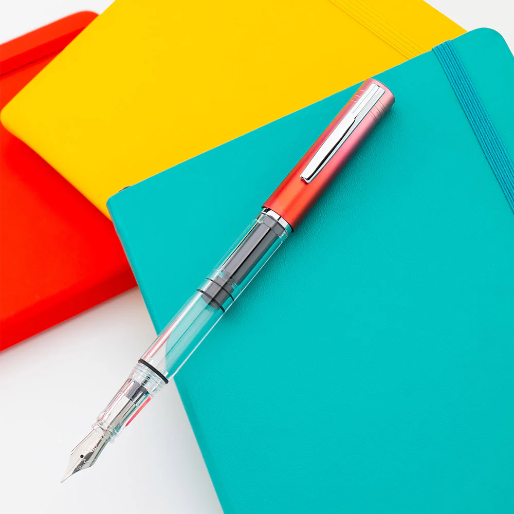 Monteverde MP1 Piston Filling Fountain Pen Limited Edition Strawberry Dreams - Image 3