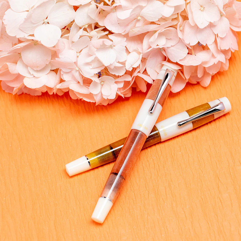 Opus 88 Koloro Eye Dropper Fountain Pen Gold - Image 6