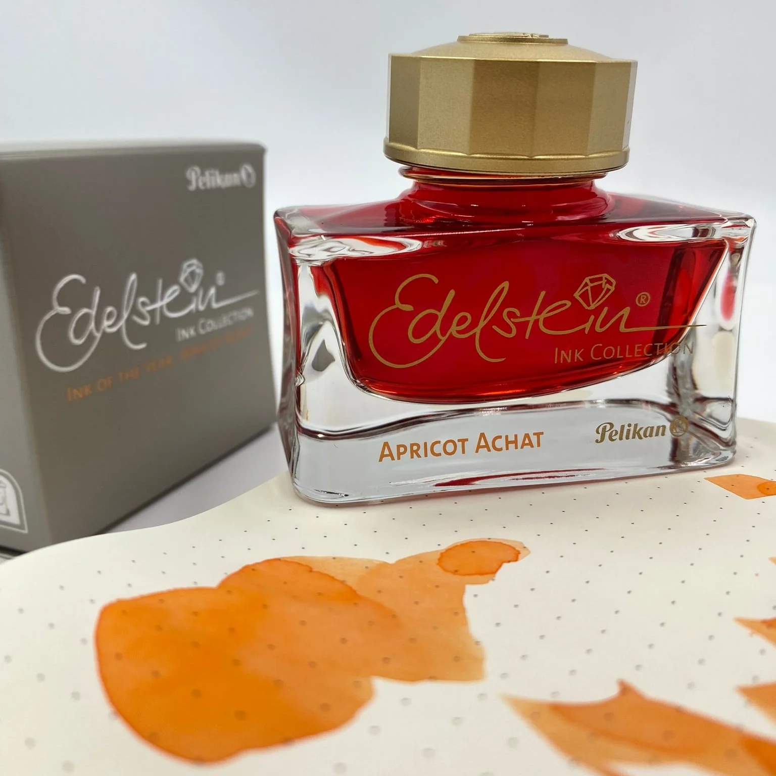 Pelikan Classic M200 Fountain Pen and Ink Gift Apricot Achat - Image 2