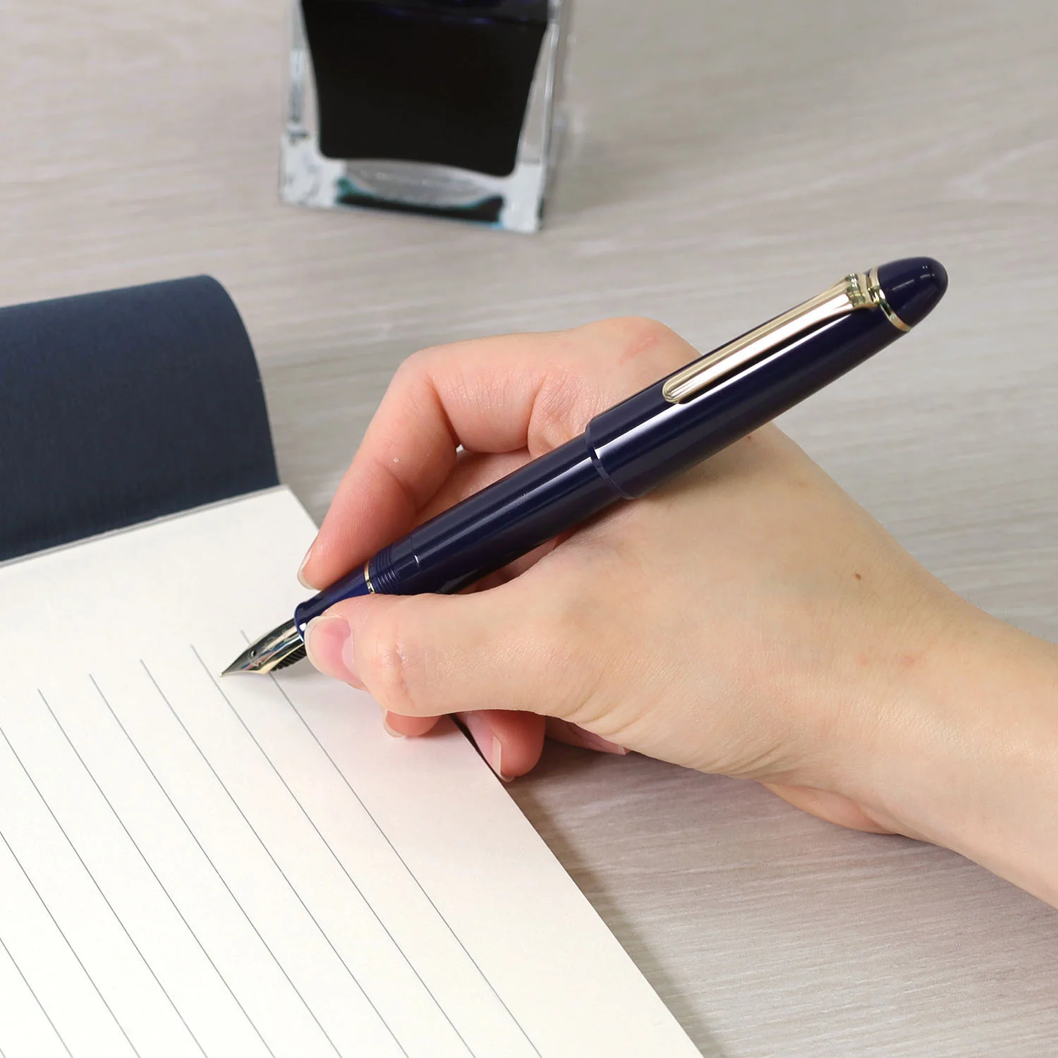 Sailor 1911 Large Casual Fountain Pen Muted Blue with Gold Trim Steel Nib - Image 2