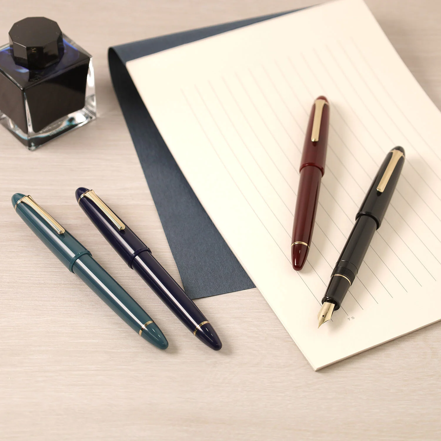 Sailor 1911 Large Casual Fountain Pen Muted Blue with Gold Trim Steel Nib - Image 6