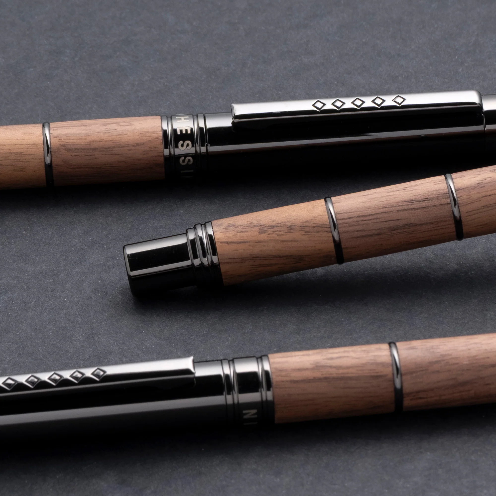 Tom Hessin Revolution Ballpoint Pen Rustic Wood Barrel with Gunmetal Trim - Image 3